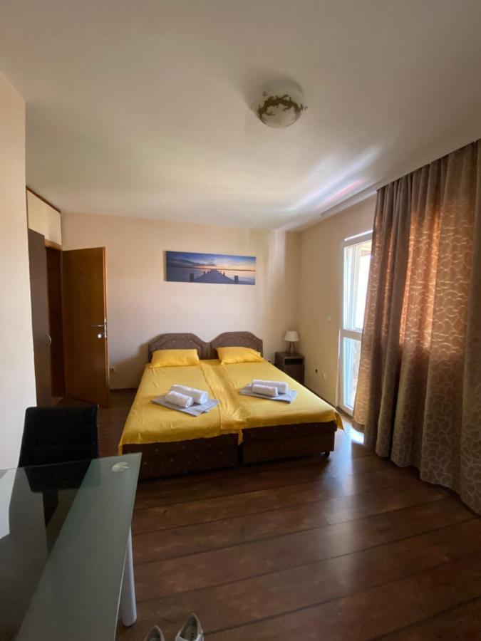 Apartments And Rooms Grande Casa Bar Exterior photo